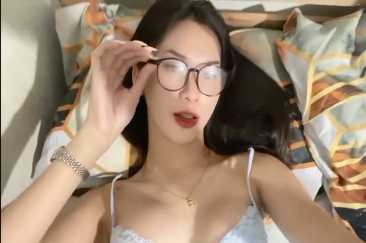 phim sex vawnanhneetr Cô gái đẹp ngực lớn còn gì để nói